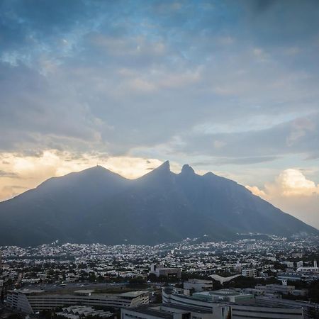 One Monterrey Tecnologico Hotell Eksteriør bilde