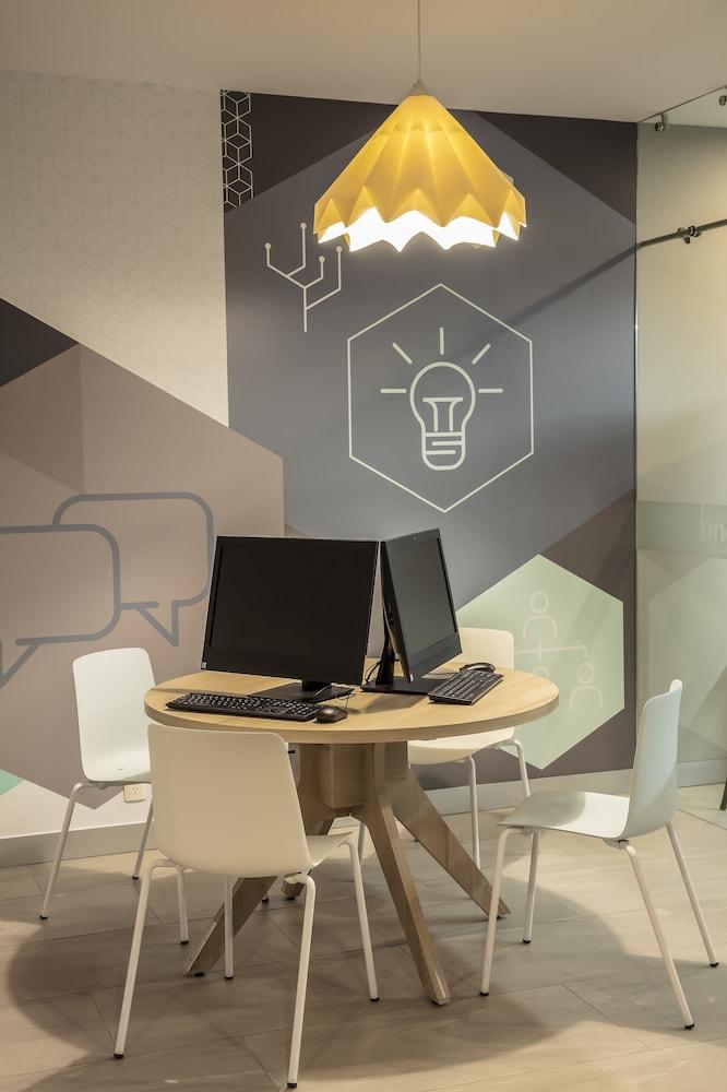 One Monterrey Tecnologico Hotell Eksteriør bilde